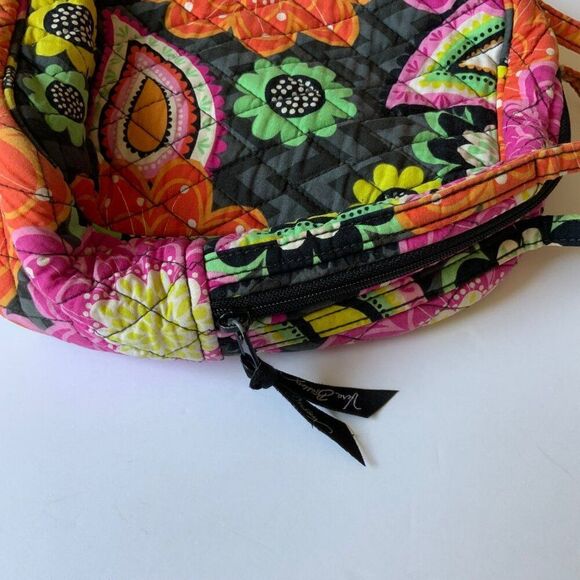 Vera Bradley Ziggy Zinnia Quilted Insulated Lunch Bag - Picture 5 of 8